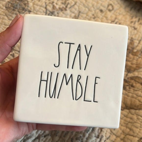 RAE DUNN STAY HUMBLE/BE KIND CERAMIC BLOCK - Picture 3 of 9